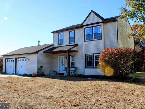 13 Langley Dr, Sewell, NJ 08080