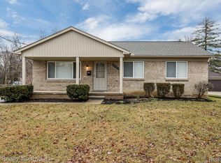 19486 Denby, Redford, MI 48240