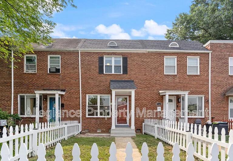 3727 Mark Dr — Photo 2