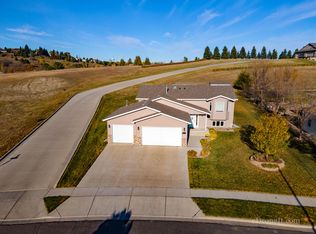 3028 Sleepy Hollow Loop, Bismarck, ND 58501
