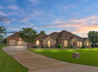 608 Lonesome Prairie Trl, Haslet, TX 76052