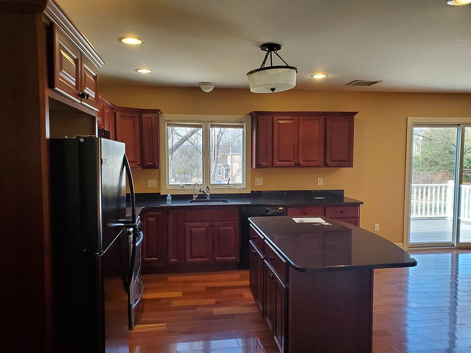 Unit B Kitchen