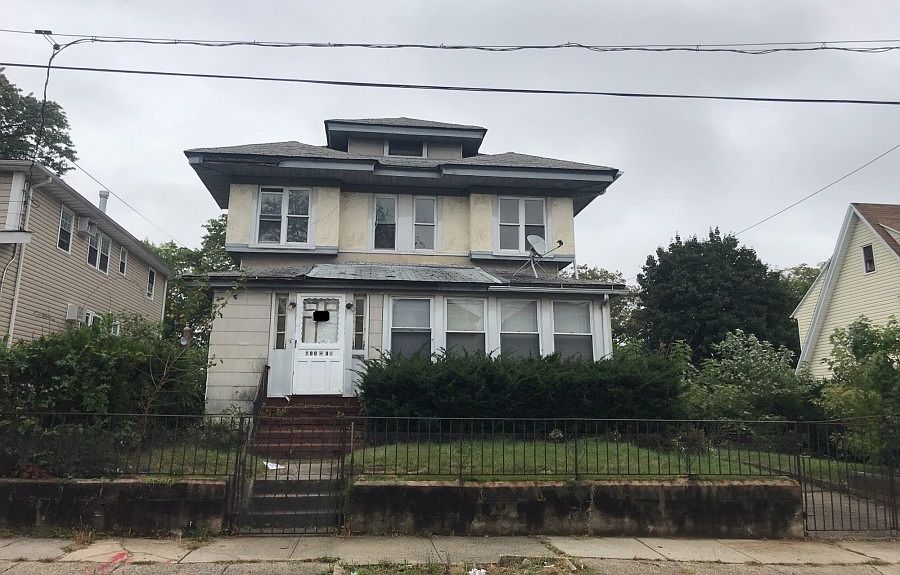 1st image of 10035 200th St