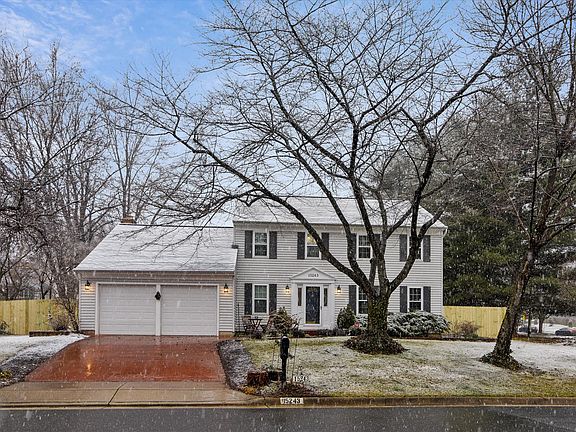 2nd image of 15243 Holleyside Dr