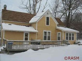 230 Rabbit Rd, Saint Peter, MN 56082