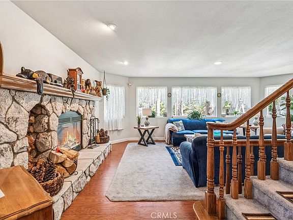 4th image of 628 Grass Valley Rd