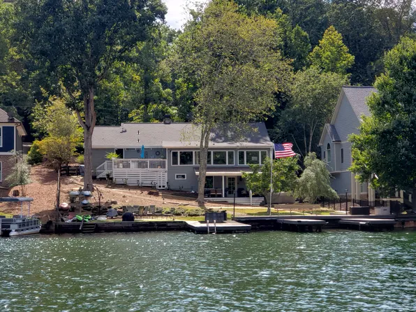 129 Lakeview Cir, Waleska, GA 30183