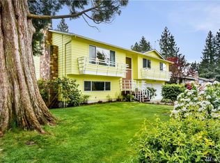 9711 NE 204th Pl, Bothell, WA 98011