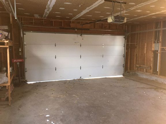 2nd image of 113 S Heather Dr