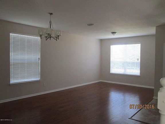 3rd image of 12220 Whistling Ct