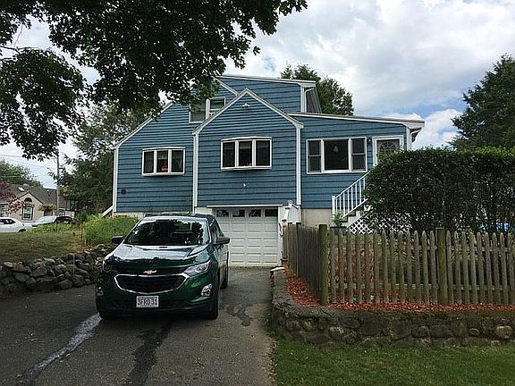 3rd image of 19 Grandview Ave