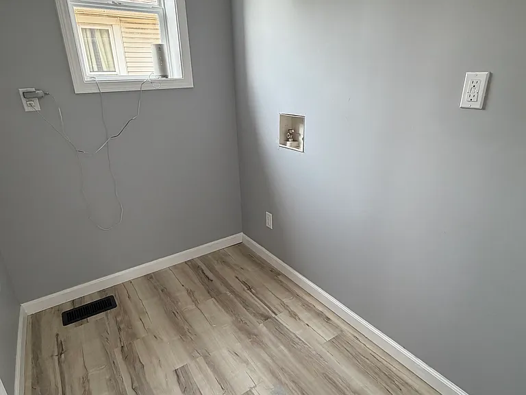 824 S Washington St — Photo 7