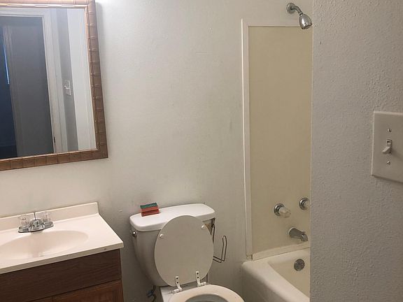 5th image of 8531 Gervais St