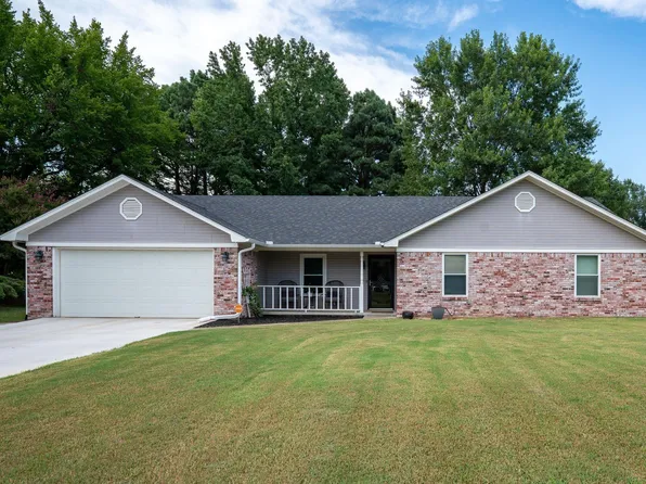 4 Vixen Trl, Jacksonville, AR 72076