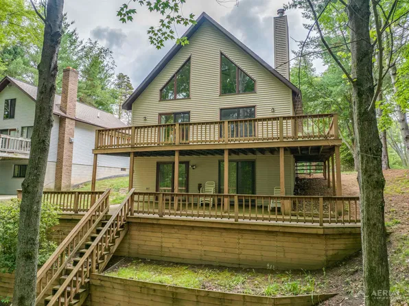 6896 S Forest Lake Dr, Alger, MI 48610