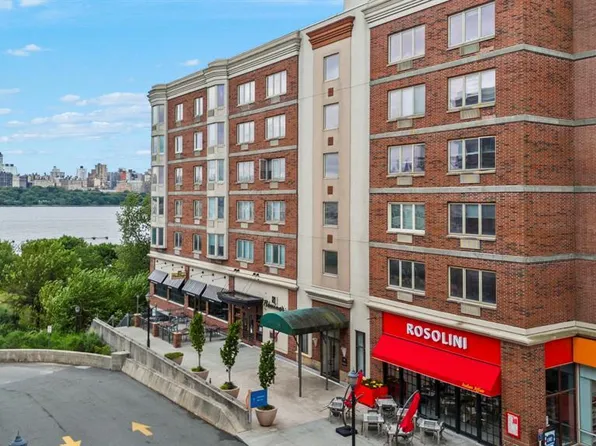6106 City Pl Unit 6106, Edgewater, NJ 07020