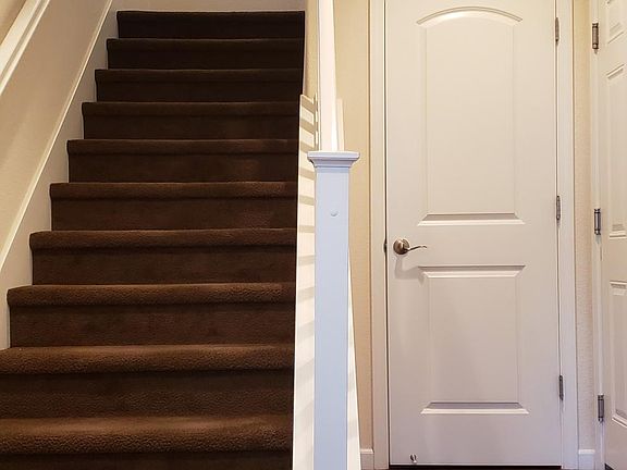 2nd image of 678 Cedarville Ln