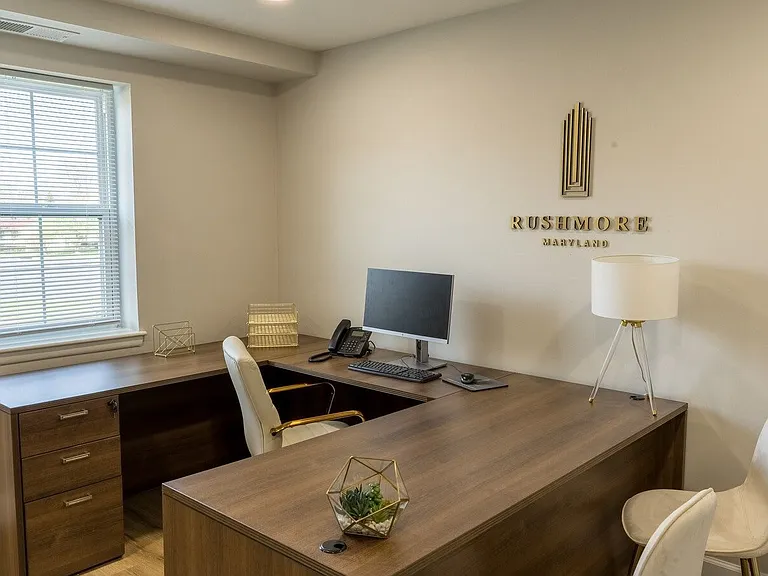 Leasing Office