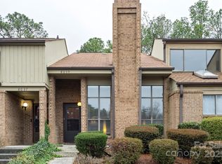 8039 Charter Oak Ln, Charlotte, NC