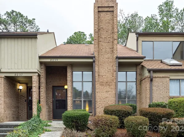 8039 Charter Oak Ln, Charlotte, NC 28226