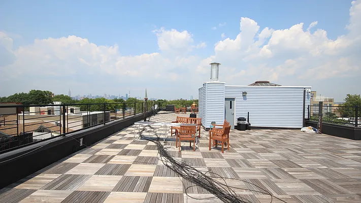 Rented by Nooklyn NYC LLC | media 28