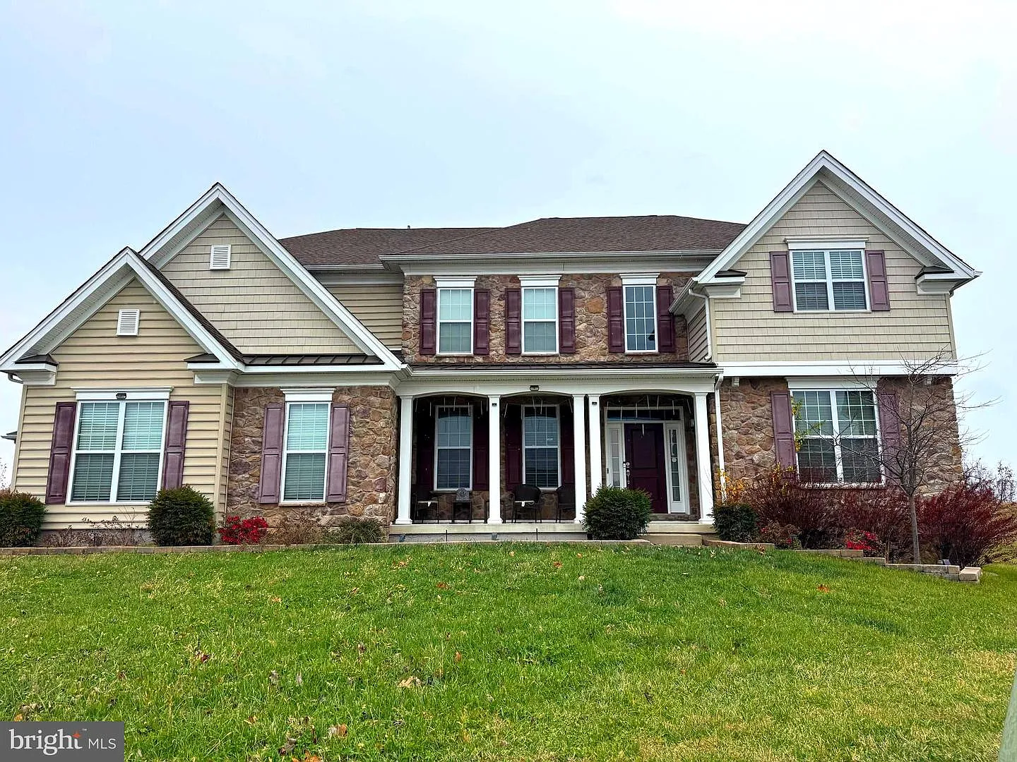 1049 Matthew Way photo 1