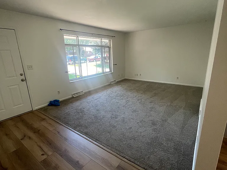 1113-1115 Cypress Dr #1113 — Photo 6