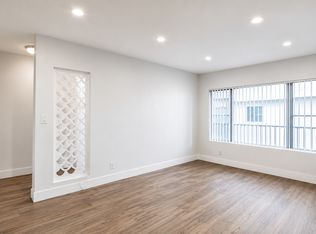 2233 S Ridgeley Dr APT 303, Los Angeles, CA 90016