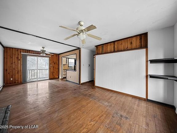 4th image of 276 Ash Dr