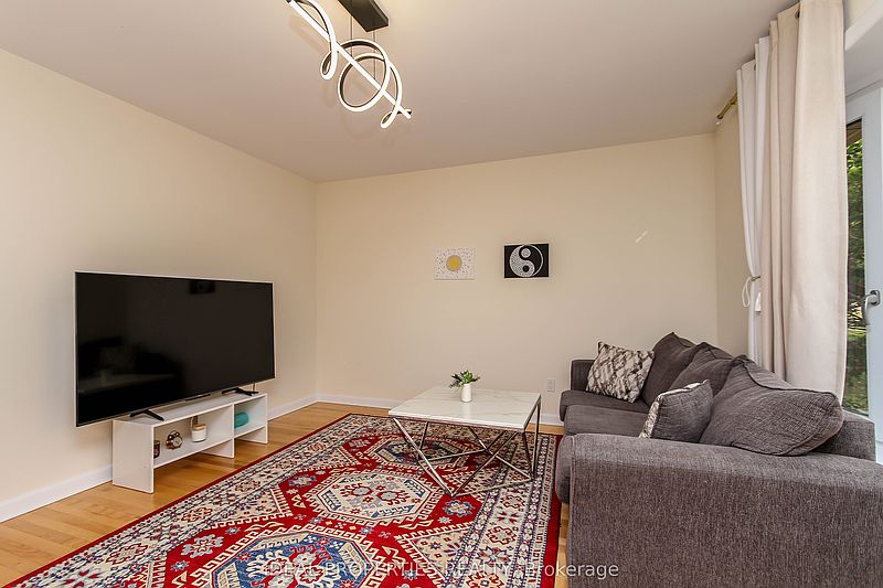 Ottawa House for rent - 3 Bedrooms — photo 8