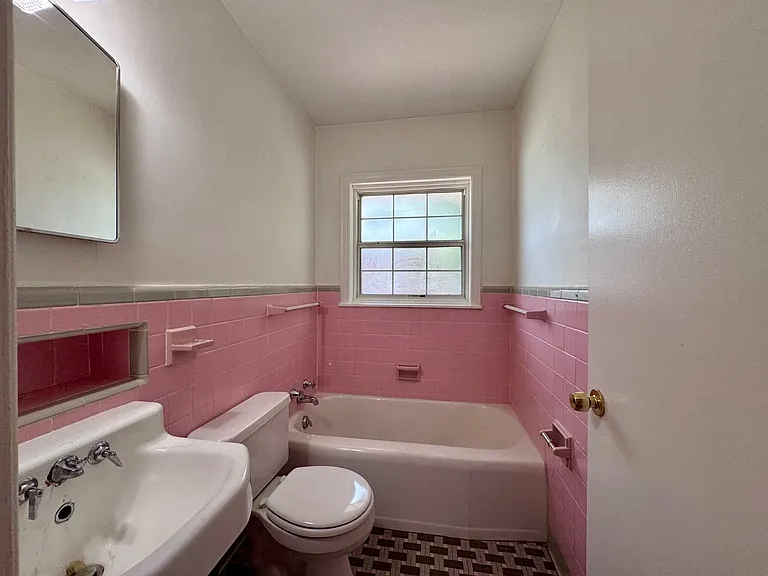 114 Lookout Cir SW — Photo 9