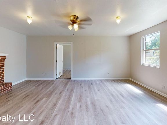 3rd image of 5028 Brannon Ave