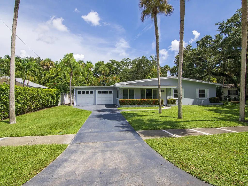 3 bed, 1800 sqft, $8,500 — Photo 3