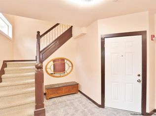 12 Stuyvesant St APT 1, Kingston, NY 12401