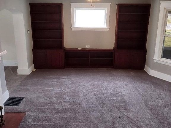 4th image of 654 Oberlin Ave