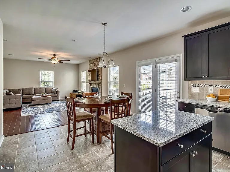 2216 Potomac River Blvd — Photo 15