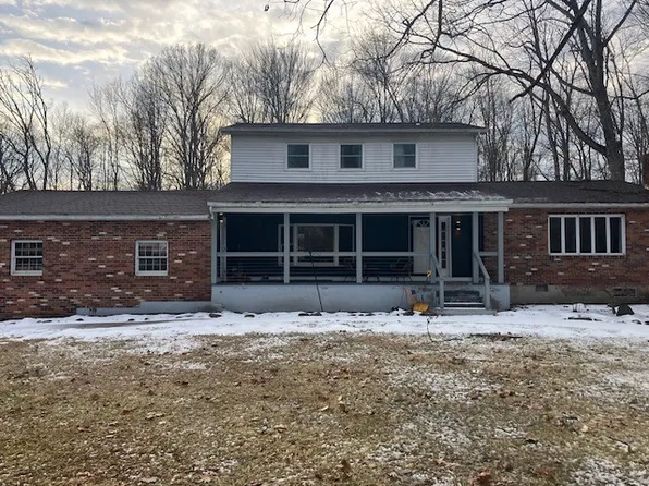 11 Bull Pine Rd, East Stroudsburg, PA 18301