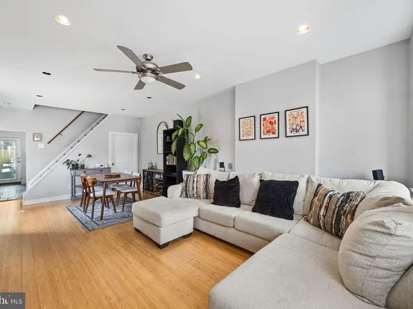 2557 Sepviva St, Philadelphia, PA 19125