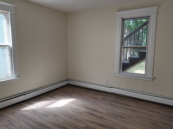 2nd image of 673 Elm St APT 1