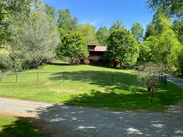 184 Flynn Branch Rd, Marshall, NC 28753