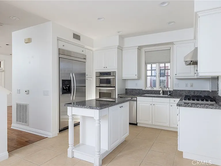 2500 Bungalow Pl — Photo 15