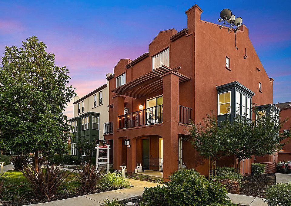 1st image of 2833 Bisono Way