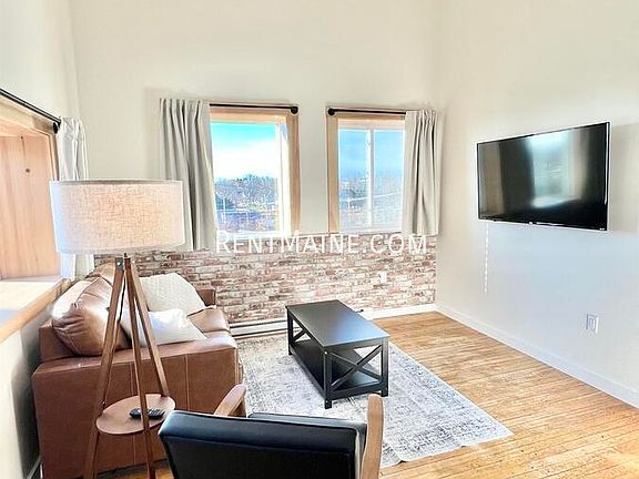 4th image of 113 N Lancey St Unit 203