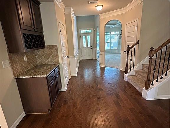3rd image of 852 Nevis Way