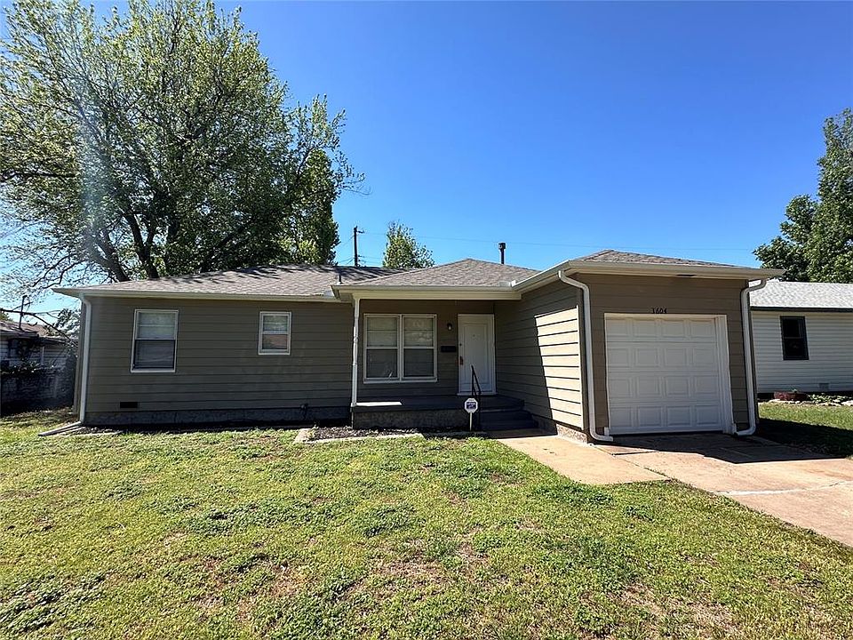 1st image of 3604 SE 22nd St