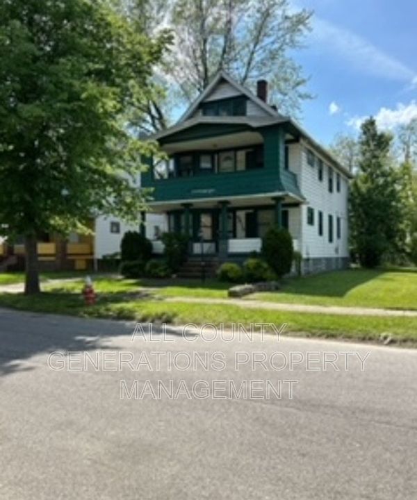 1st image of 2812 E 117th St