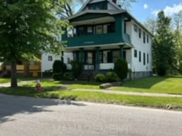 2812 E 117th St, Cleveland, OH 44120