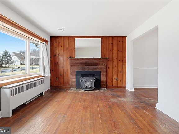 3rd image of 6003 Brookland Rd