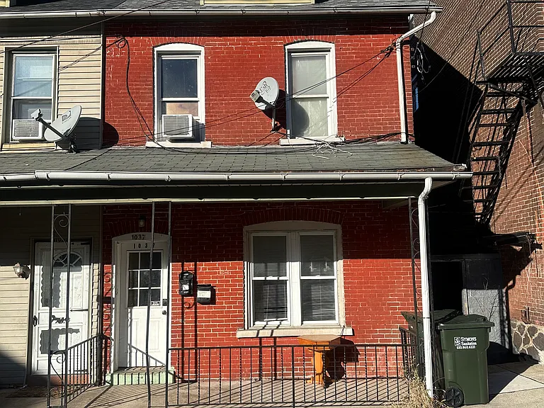 1037 Mechanic St #1 — Photo 4