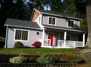 1810 NE Rustic Ln, Bremerton, WA 98310